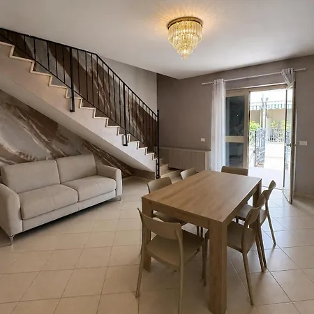 Toppetta House וילה אנזיו